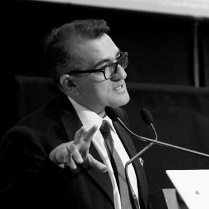 Kalos irthate sto mellon tis ergasias